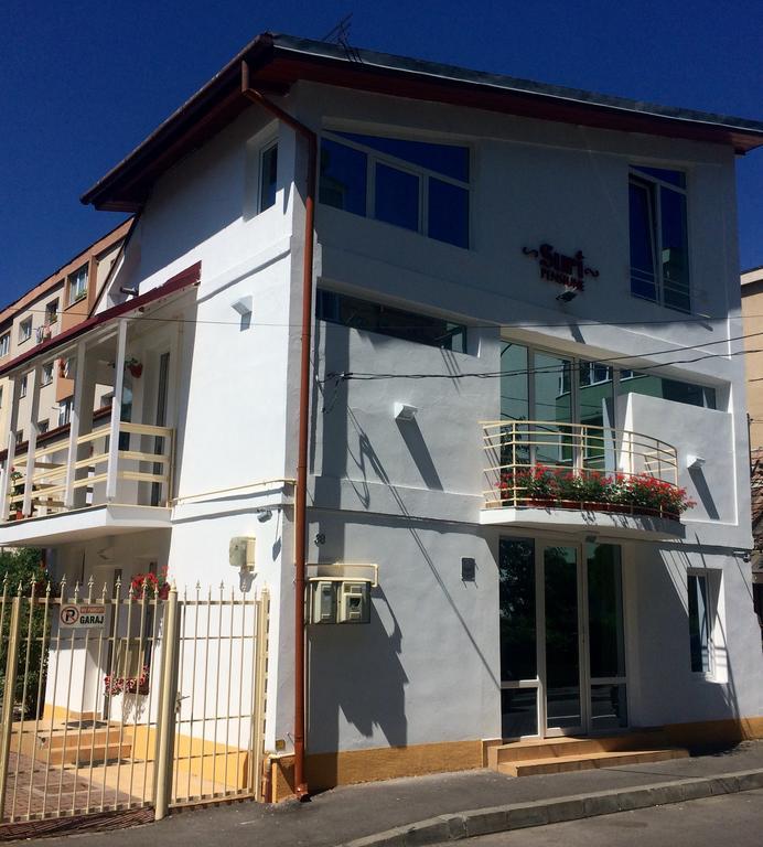 Suri Guesthouse Брашов Екстериор снимка