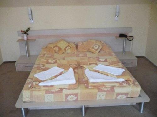 Suri Guesthouse Брашов Екстериор снимка